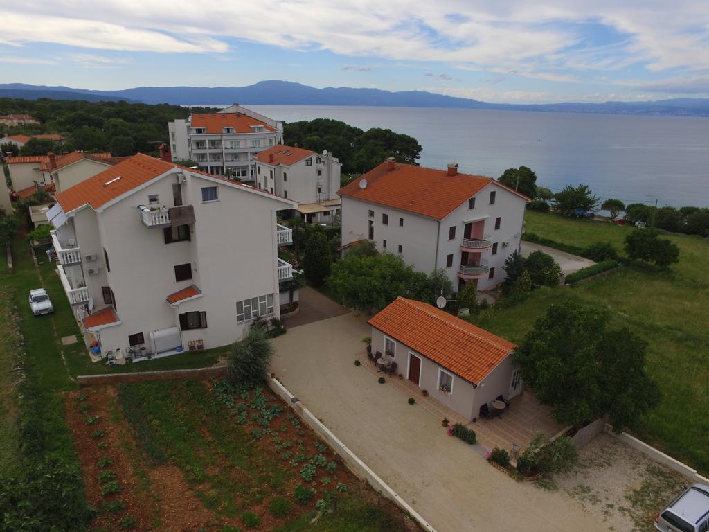 Guest House Katarina Malinska Zewnętrze zdjęcie